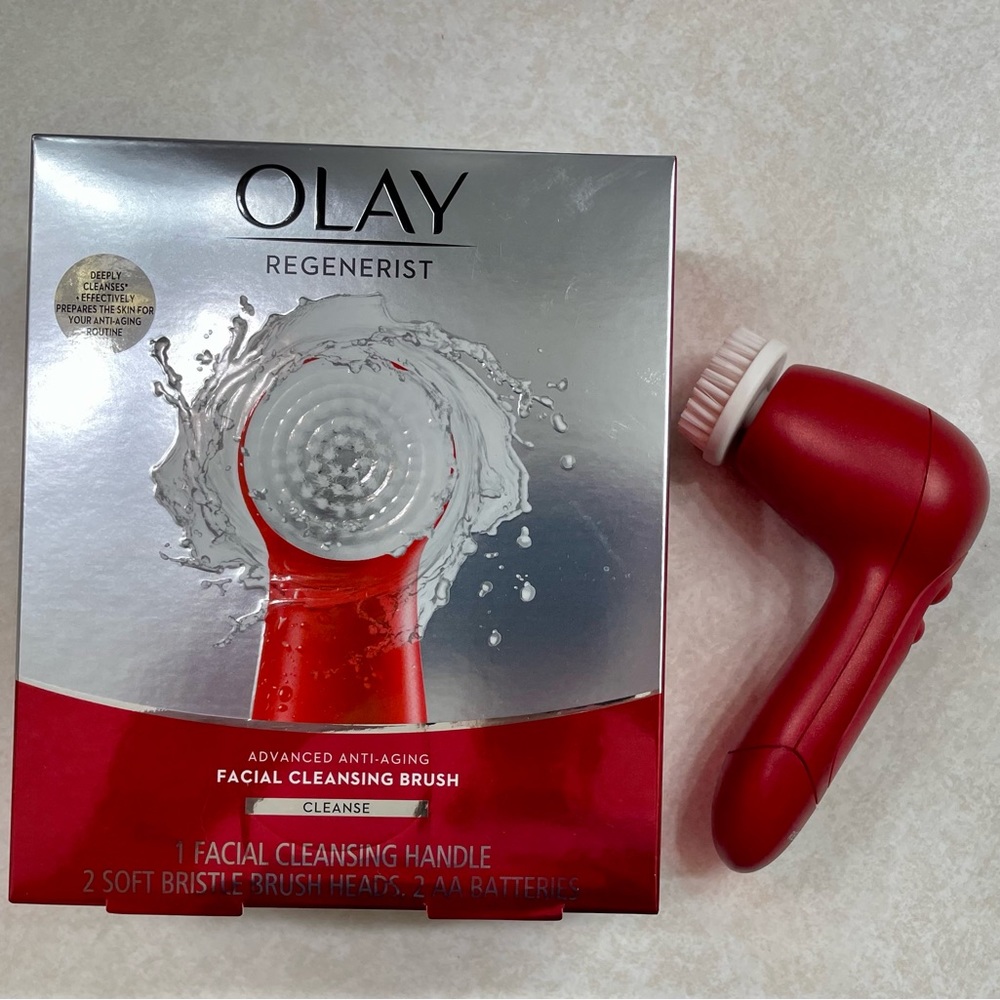 Olay Regenerist Facial Cleansing Brush
